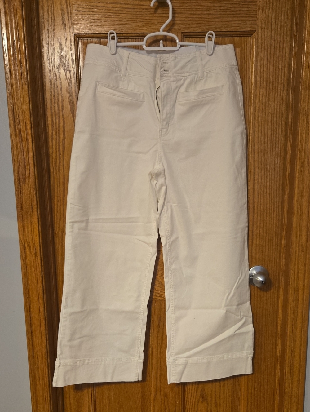 Nine West White Cropped Straight-Leg Jeans